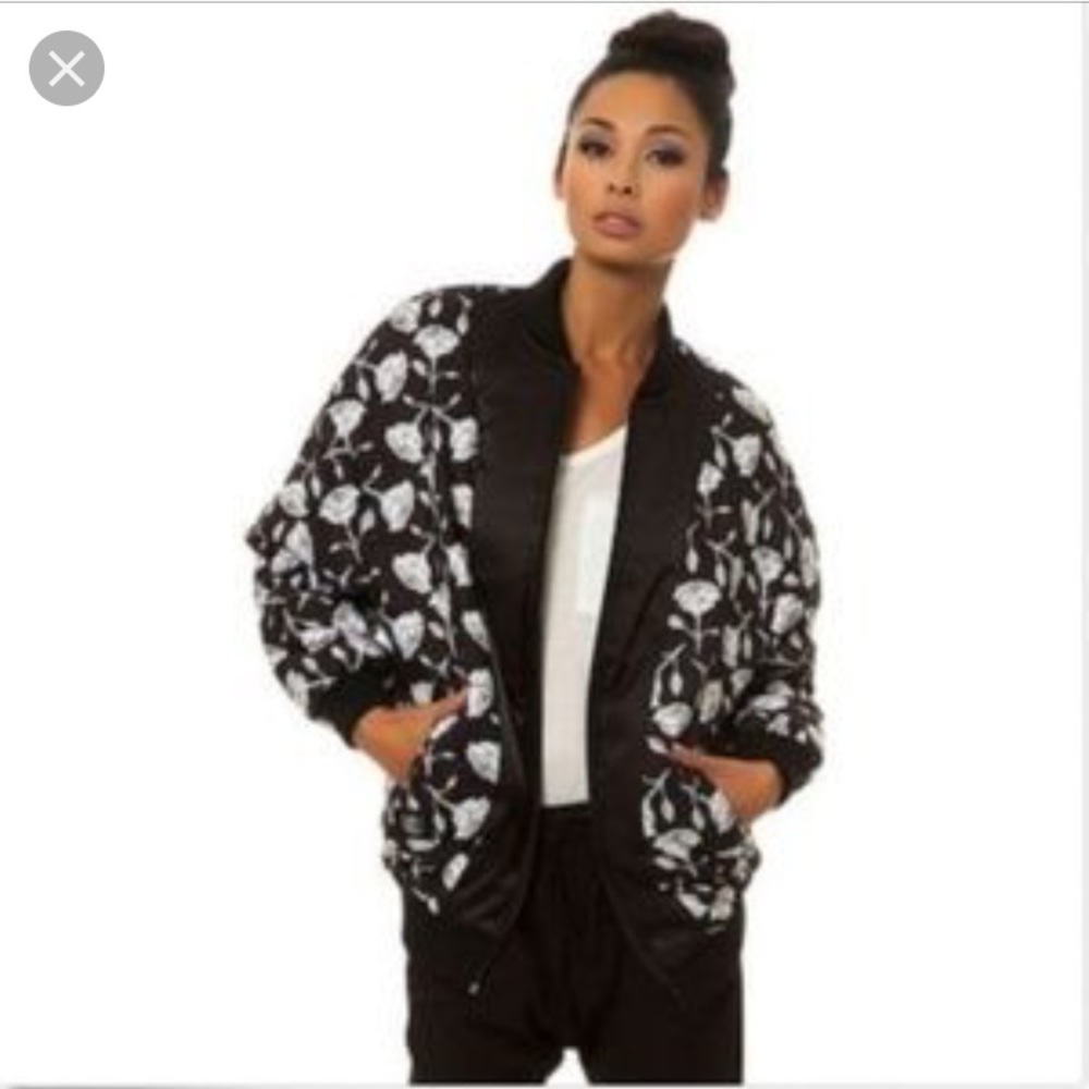 🔻SOLD ON MERC🔻 Crooks & Castles Roses Bomber - Picture 2 of 5